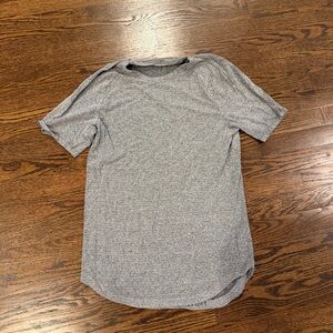 lululemon athletica Heather Gray Short Sleeve Tee